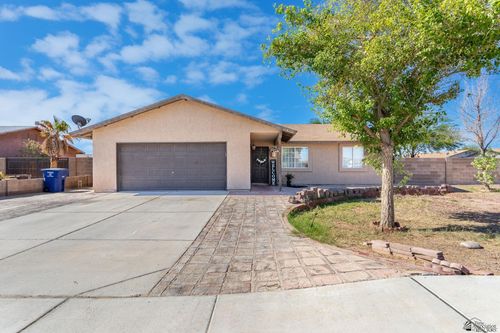 8681 E 38th Ln, Yuma, AZ, 85365-8371 | Card Image