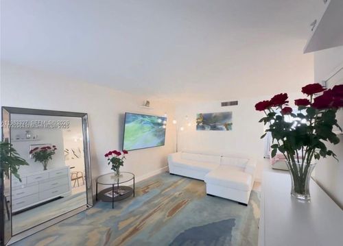 apt-2-1120 Ne 10th St, Hallandale Beach, FL, 33009-2653 | Card Image