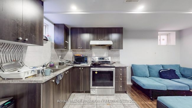 3 Fenchurch Dr, House other with 6 bedrooms, 4 bathrooms and 2 parking in Brampton ON | Image 41