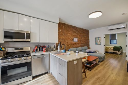 apt-1-185 Montgomery St, Jersey City, NJ, 07302-3665 | Card Image