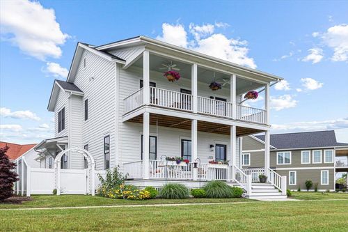 273 Waters Edge Dr, Saint Joseph, MI, 49085-1543 | Card Image