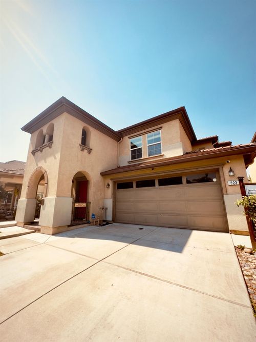 323 Autumn Rain Dr, Lathrop, CA, 95330-9362 | Card Image