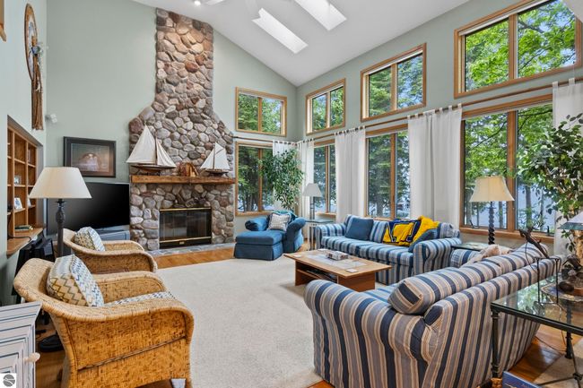 736 Davock Ln, House other with 6 bedrooms, 3 bathrooms and null parking in Bellaire MI | Image 6