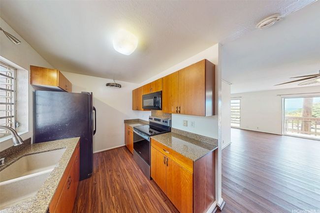 APT-2 - 92-967 Makakilo Dr, Condo with 3 bedrooms, 2 bathrooms and 2 parking in Kapolei HI | Image 5