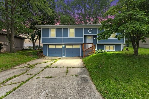 113 Sw 21st St, Oak Grove, MO, 64075-9249 | Card Image