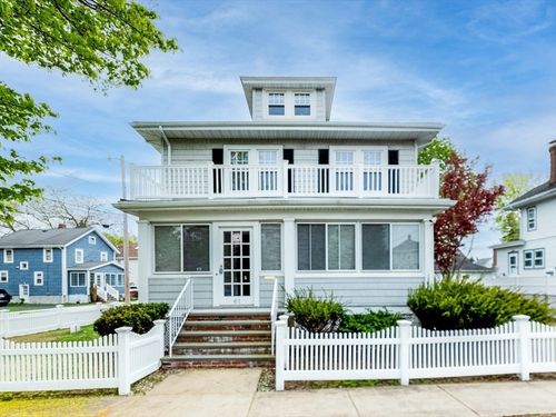 61 Ellington Rd, Quincy, MA, 02170-1905 | Card Image