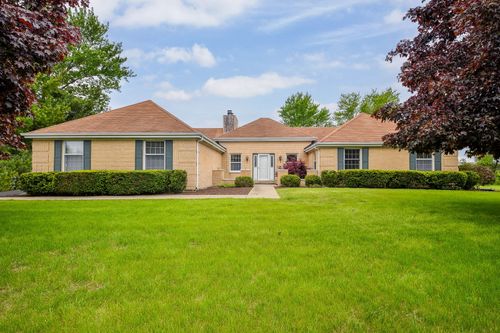 2N580 Beith Rd, Elburn, IL, 60119-9516 | Card Image