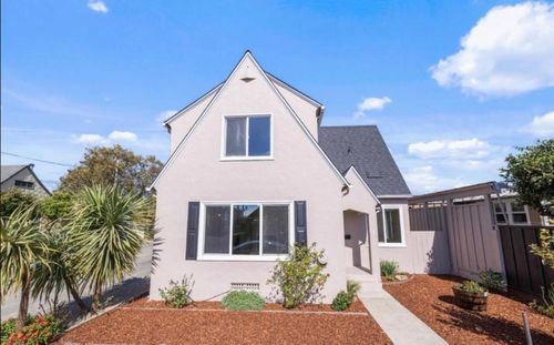 9 Park Way, Watsonville, CA, 95076-4321 | Card Image