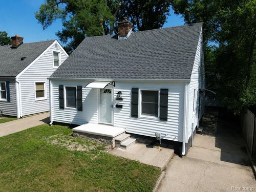34290 Richard St, Wayne, MI, 48184-2429 | Card Image