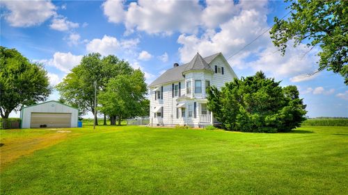 1379 N Prairie View Rd, Oakley, IL, 62501-6989 | Card Image