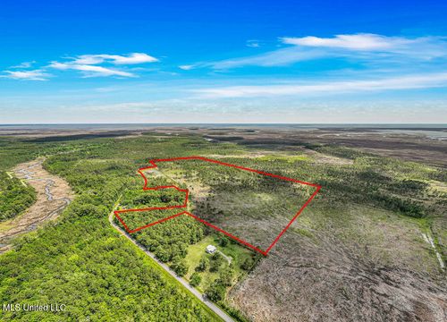 04 Bayou Cumbest Rd, Moss Point, MS, 39562 | Card Image