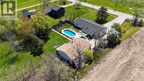 350 Kemp Rd W, Grimsby, ON, L3M4E7 | Card Image