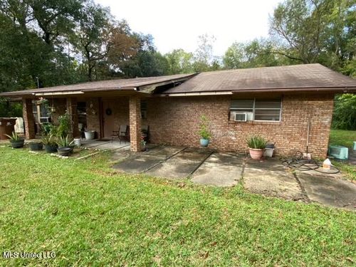 20042 Townsend Flurry Rd, Long Beach, MS, 39560-2219 | Card Image