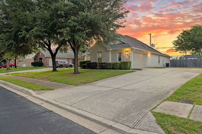 608 Timothy John Dr, House other with 3 bedrooms, 2 bathrooms and null parking in Pflugerville TX | Image 6