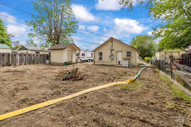 328 W Owyhee Ave, House other with 2 bedrooms, 1 bathrooms and null parking in Homedale ID | Image 6