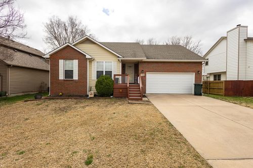 6601 E Saint James Pl, Bel Aire, KS, 67226-1436 | Card Image