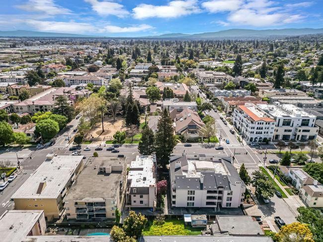 APT-4 - 1432 San Carlos Ave, Condo with 2 bedrooms, 3 bathrooms and 2 parking in San Carlos CA | Image 33