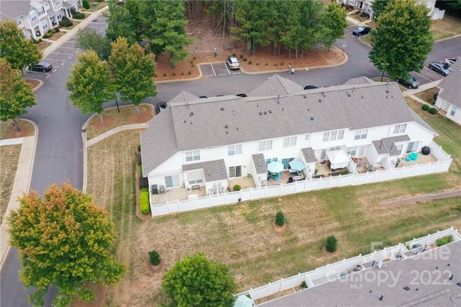 Back of townhome with tons of extra green space | Image 26