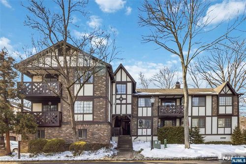 1306 Faulkner Ct, Mahwah, NJ, 07430-3482 | Card Image