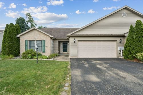 507 Kristi Dr, Greensburg, PA, 15601-7230 | Card Image