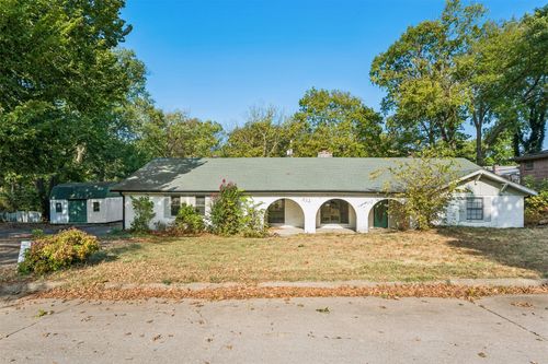 913 Sandstone Dr, Bartlesville, OK, 74006-4422 | Card Image