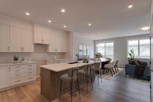 32 Willow Park Point, Cochrane, AB, T4C2V3 | Card Image