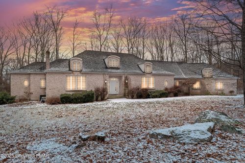 1946 Kyle Dr, Stroudsburg, PA, 18360-7003 | Card Image