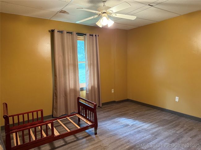 Basement Living Qtrs | Image 25