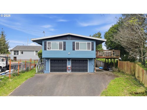 2617 Union Ave, North Bend, OR, 97459-3263 | Card Image