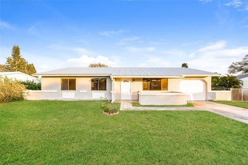 2299 Se Rainier Rd, Port St Lucie, FL, 34952-7804 | Card Image