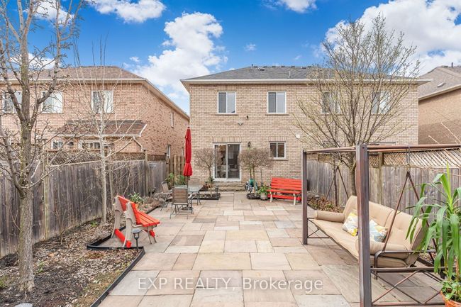 16 La Pinta St, House attached with 3 bedrooms, 3 bathrooms and 2 parking in Maple ON | Image 39