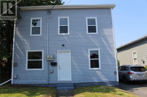 21 Suvla St, St. John's, NL, A1C4Z2 | Card Image