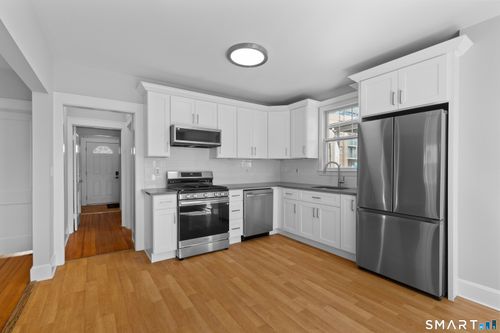 1-820 Pacific St, Stamford, CT, 06902-7330 | Card Image