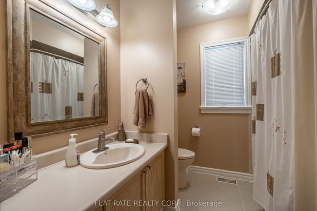 10 Hillview Dr, House other with 5 bedrooms, 3 bathrooms and 4 parking in Bobcaygeon ON | Image 17