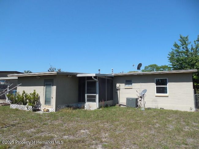 1204 Academy Ave, House other with 2 bedrooms, 1 bathrooms and null parking in SPRING HILL FL | Image 15