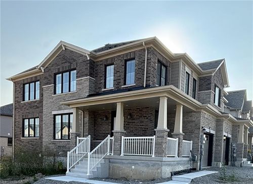 78 Granville Cres, Caledonia, ON, N3W0J6 | Card Image
