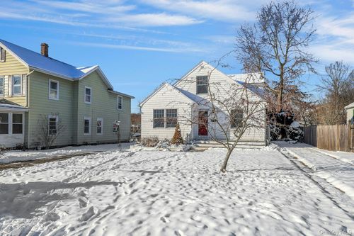 17 Klein Ave, West Nyack, NY, 10994-1941 | Card Image