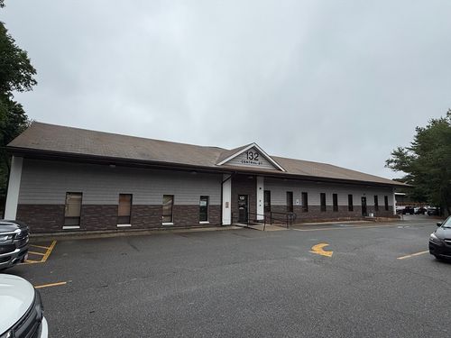 213-132 Central, Foxboro, MA, 02035 | Card Image