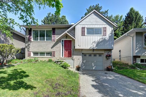 92 Pinemeadow Cres, Waterloo, ON, N2T1A7 | Card Image