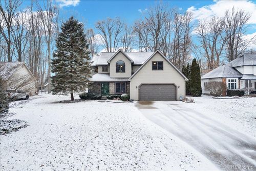 3669 Connie Ln, Fort Gratiot, MI, 48059-4106 | Card Image
