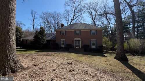 10947 Lawyers Rd, Reston, VA, 20191-4908 | Card Image