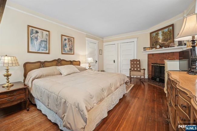 74 Oakdene Ave, House other with 6 bedrooms, 3 bathrooms and null parking in Cliffside Park NJ | Image 17