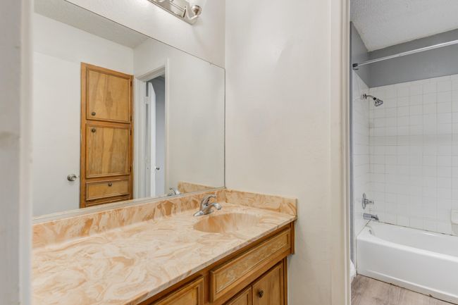 1311 80 Th St, Home with 6 bedrooms, 4 bathrooms and null parking in Lubbock TX | Image 31