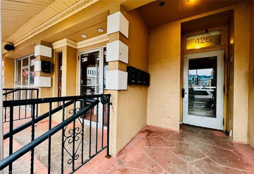 3-426 Clarence St, London, ON, N6A3M8 | Card Image