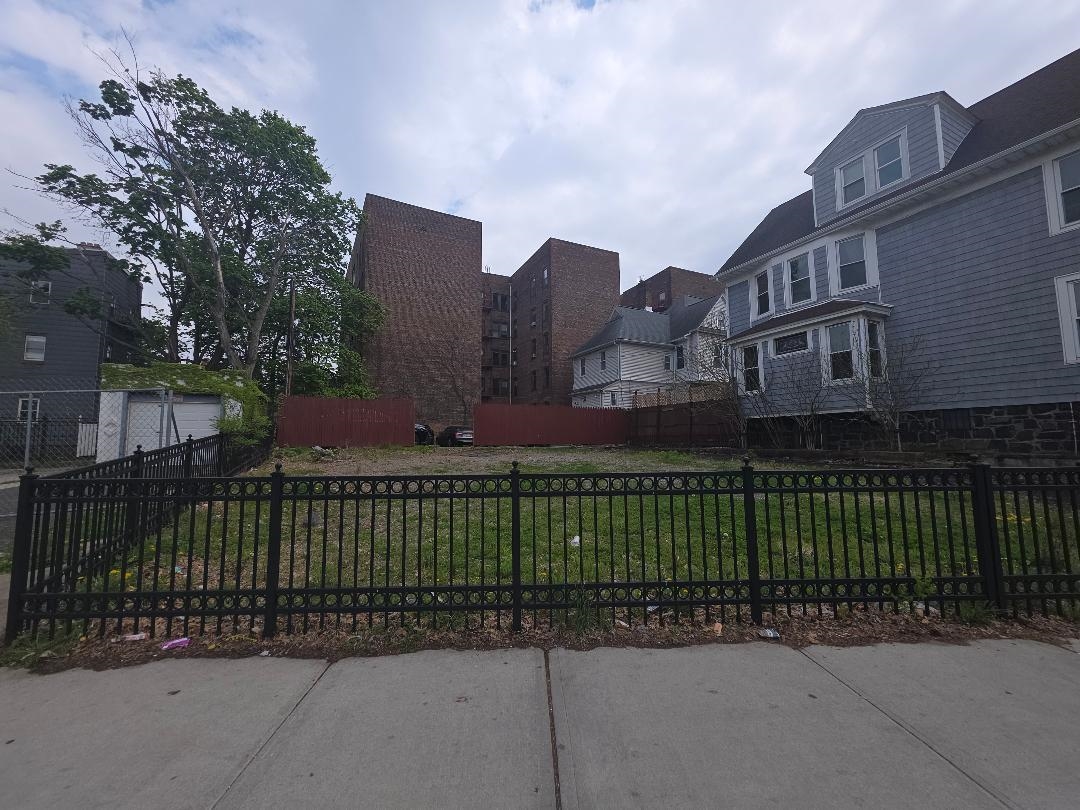 Land in JC, Journal Square 2