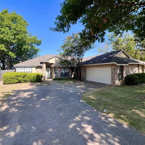 205 Sunset Dr, Glenn Heights, TX, 75154-2019 | Card Image