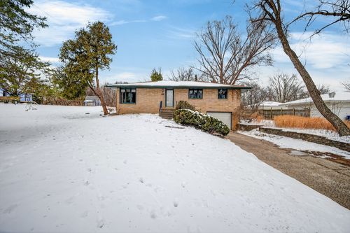 1626 Evergreen Ave, Des Moines, IA, 50320-1341 | Card Image