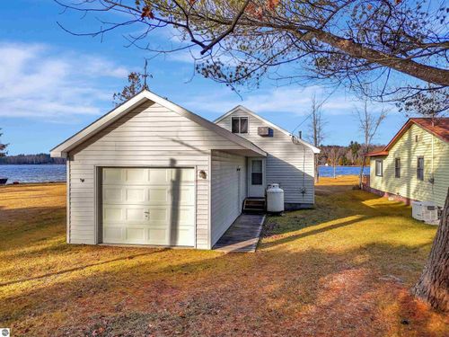 2183 Wenonah Trl, Lake City, MI, 49651 | Card Image