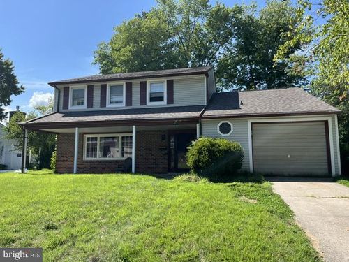 817 Bacon Ave, DOVER, DE, 19901-2570 | Card Image