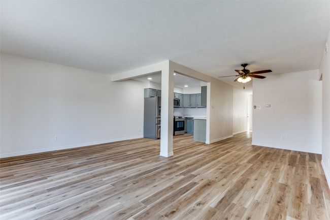 4014 Ridglea Country Club Dr, Condo with 2 bedrooms, 2 bathrooms and null parking in Fort Worth TX | Image 6